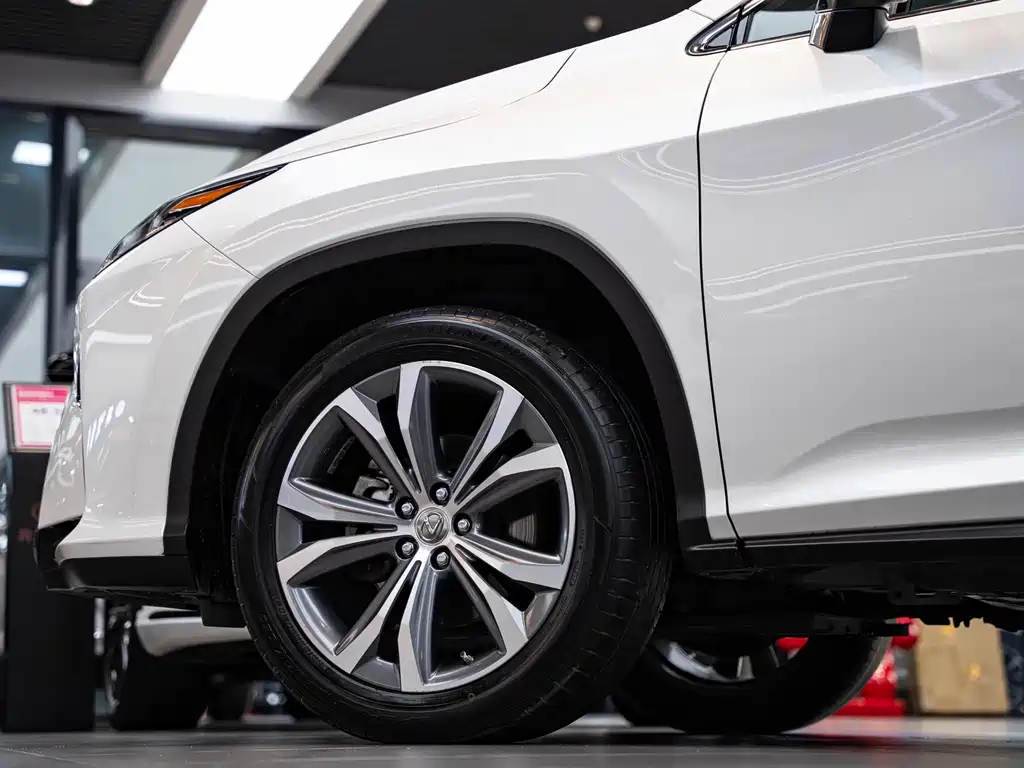 Lexus RX — миниатюра 8