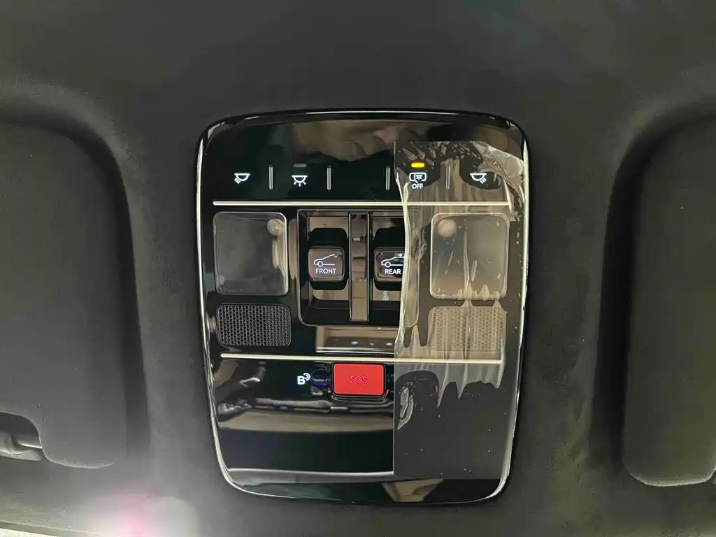 Hyundai Santa Fe — миниатюра 9