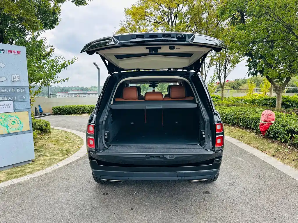 Land Rover Range Rover — миниатюра 13