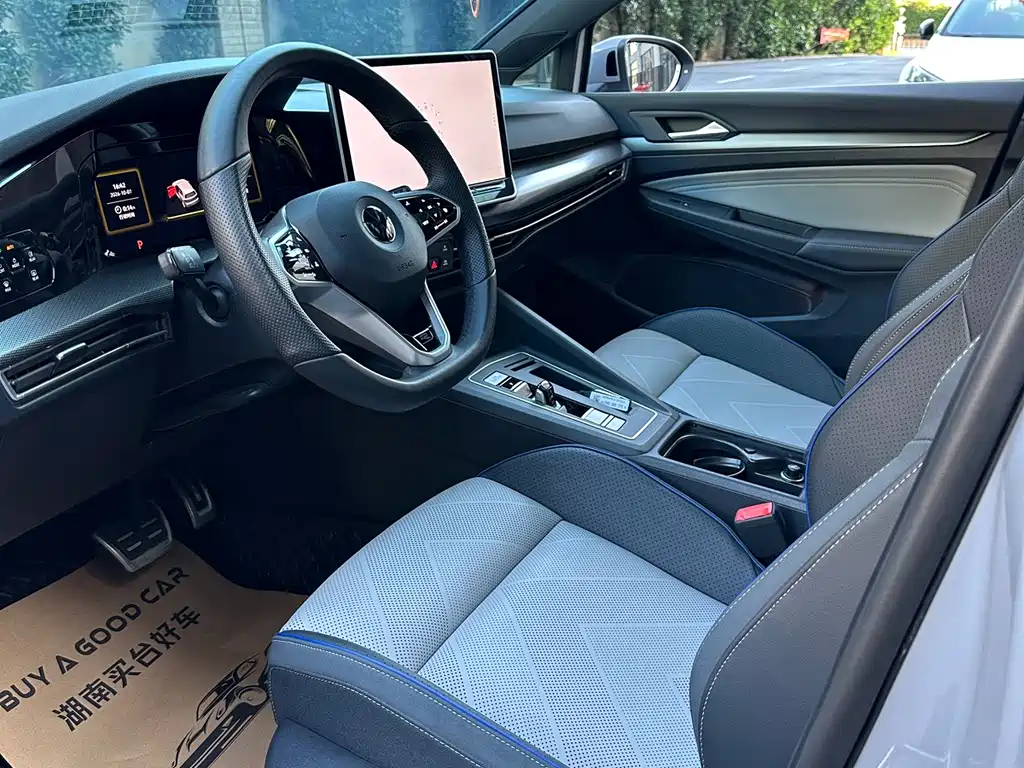 Volkswagen Golf — миниатюра 16