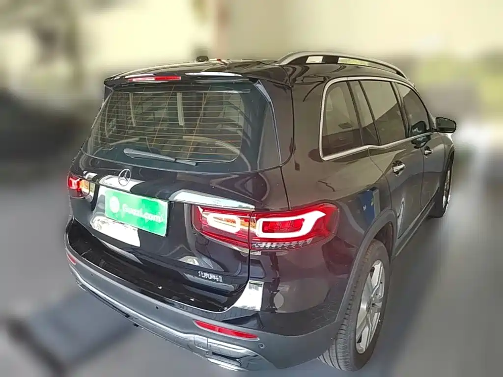 Mercedes-Benz GLB — миниатюра 10