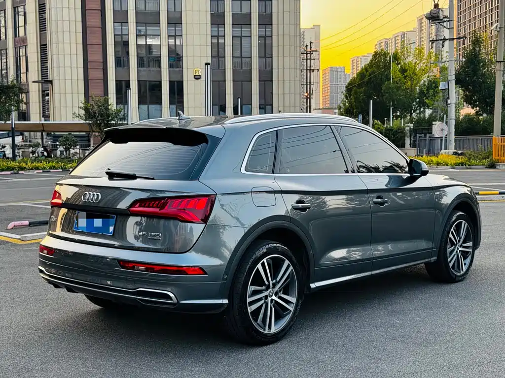 Audi Q5L — миниатюра 4