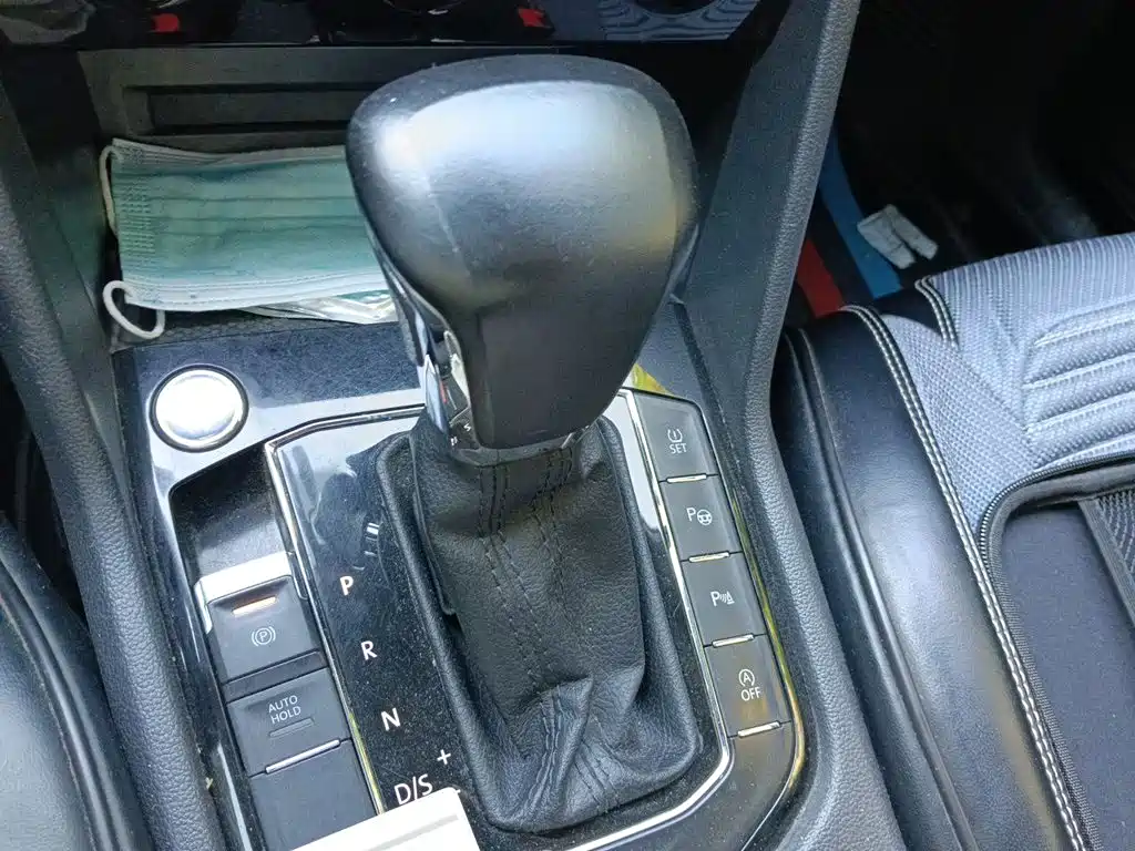 Volkswagen Tiguan L — миниатюра 10
