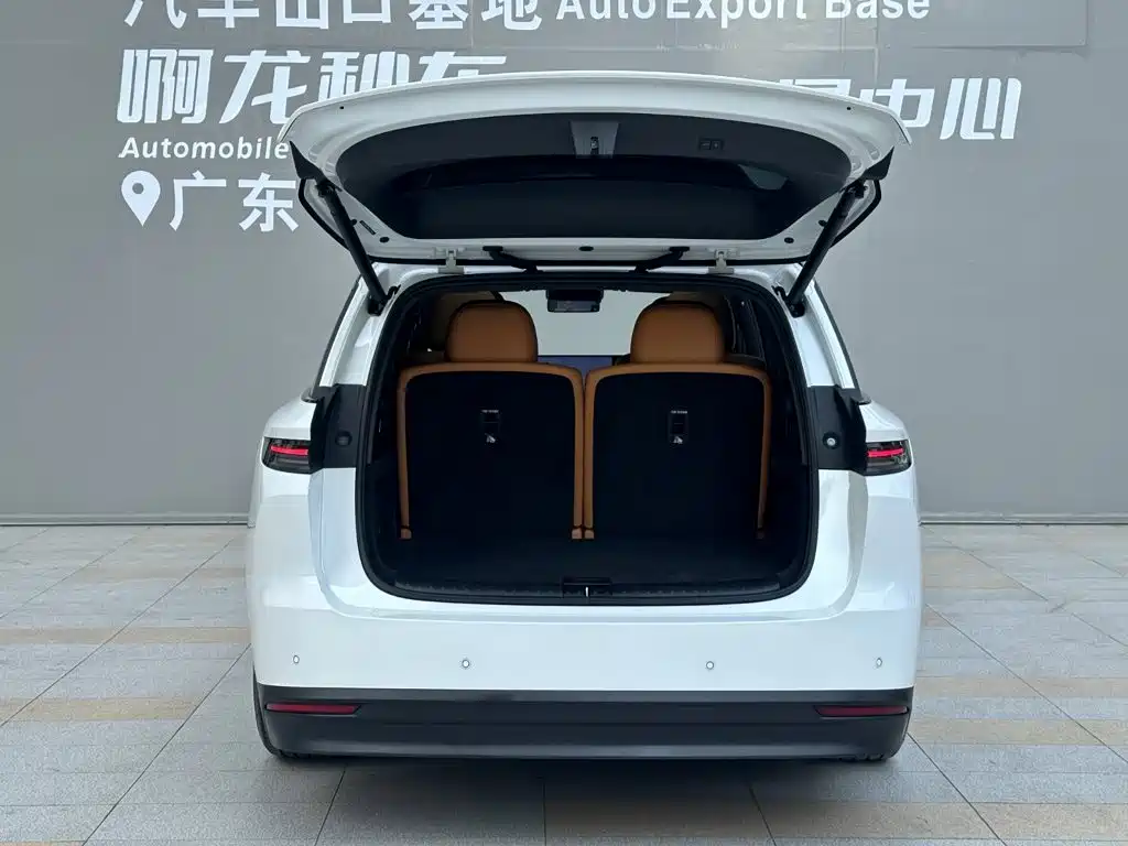 Li Auto Li i8 — миниатюра 16