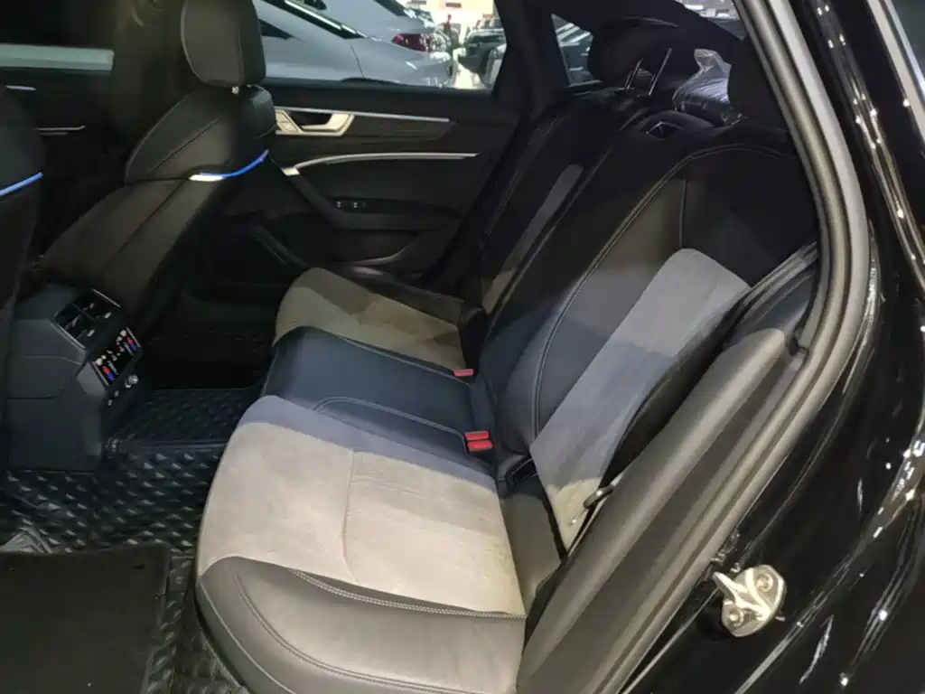 Audi A6L — миниатюра 13