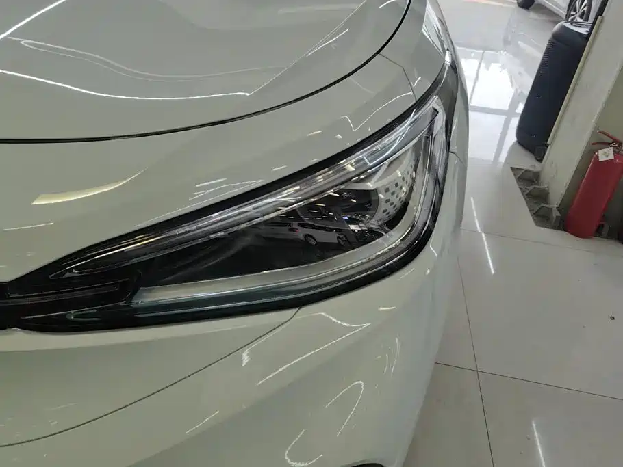 Volkswagen ID.4 X — миниатюра 5