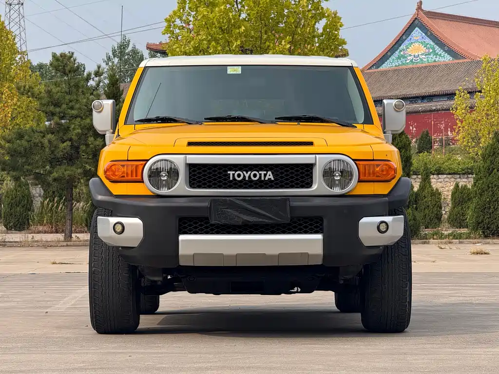 Toyota FJ Cruiser — миниатюра 2