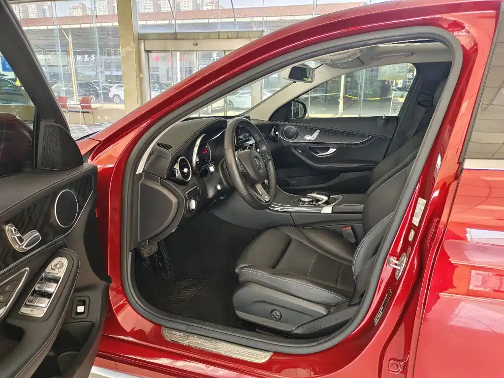 Mercedes-Benz C-Class — миниатюра 14