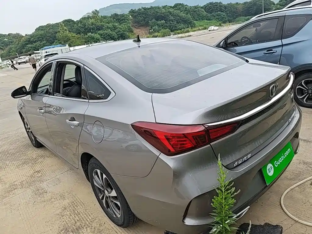 Changan Eado — миниатюра 5