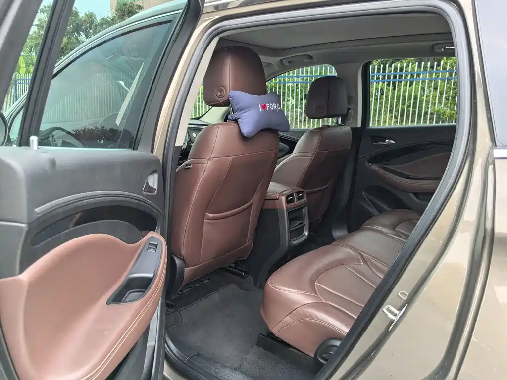 Buick Envision Plus — миниатюра 9