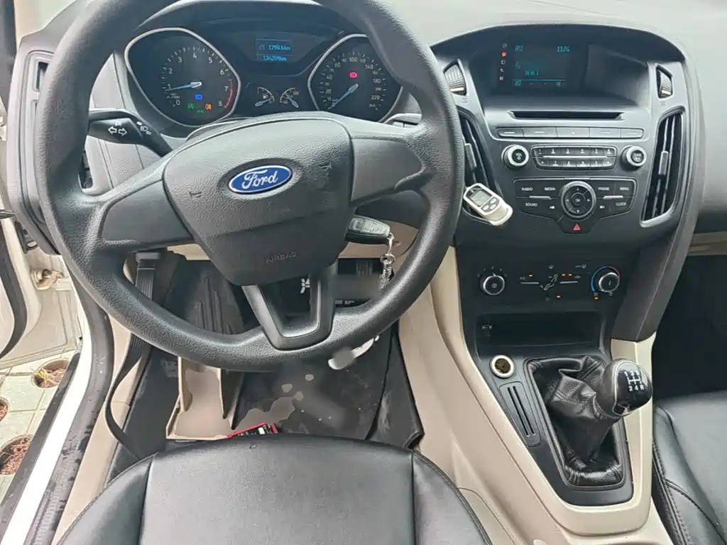 Ford Focus — миниатюра 11