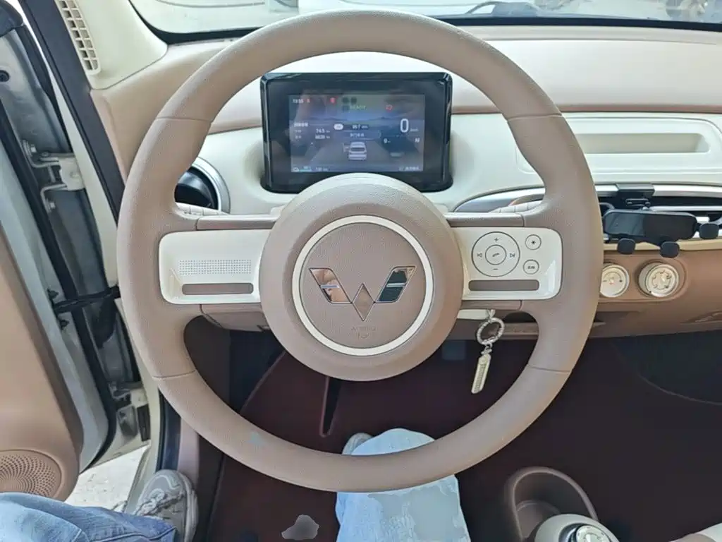 Wuling MINIEV — миниатюра 11