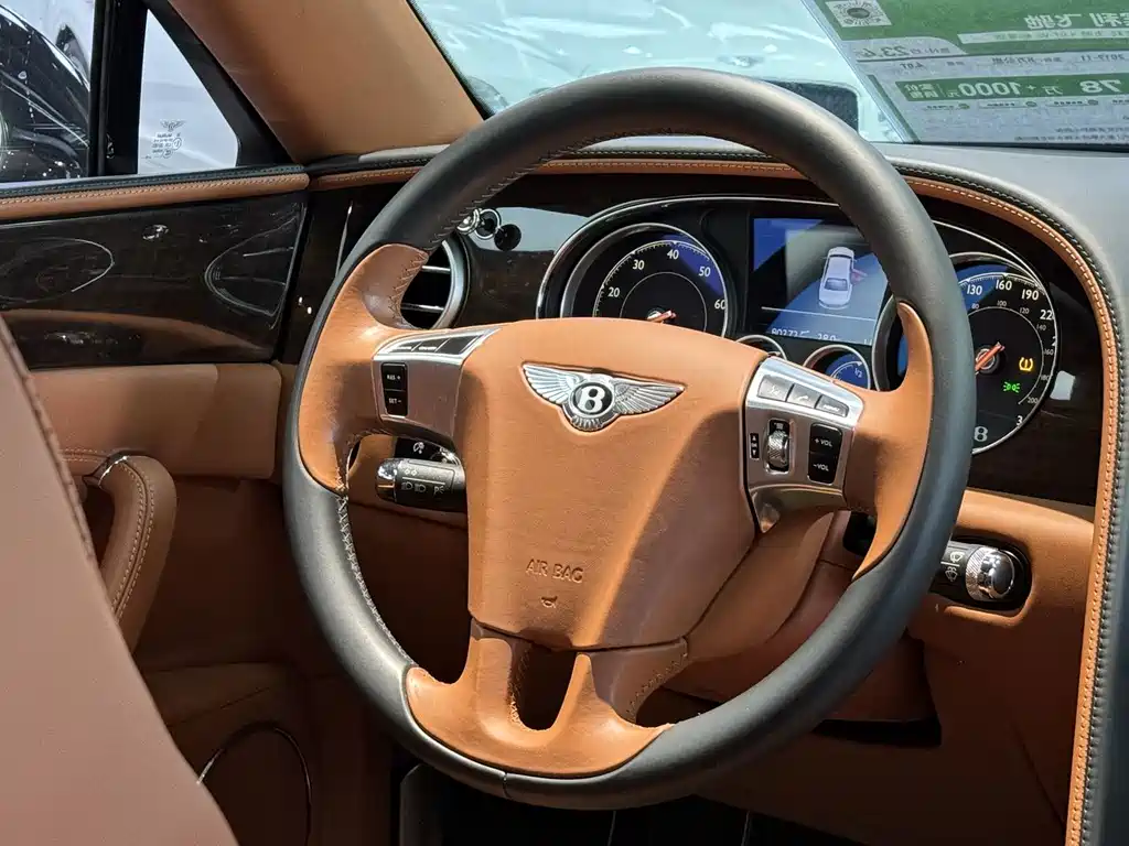 Bentley Flying Spur — миниатюра 10