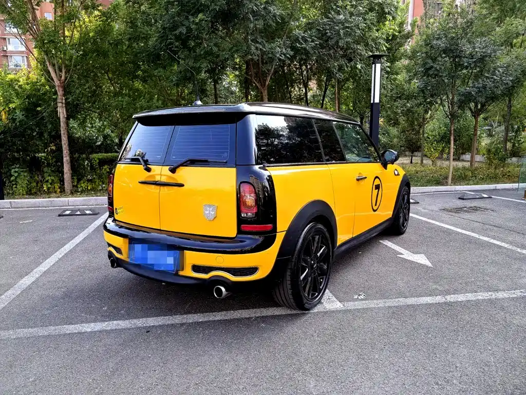 MINI Mini Clubman — миниатюра 11