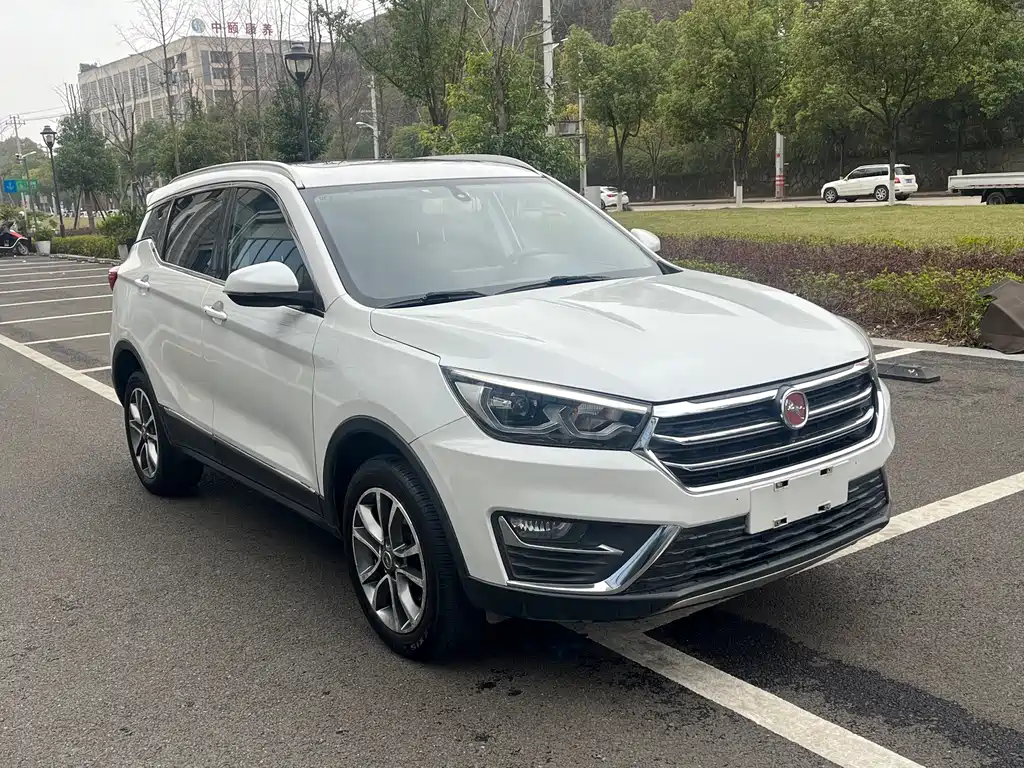 Hanteng X5 2018 1.5T MT Luxury