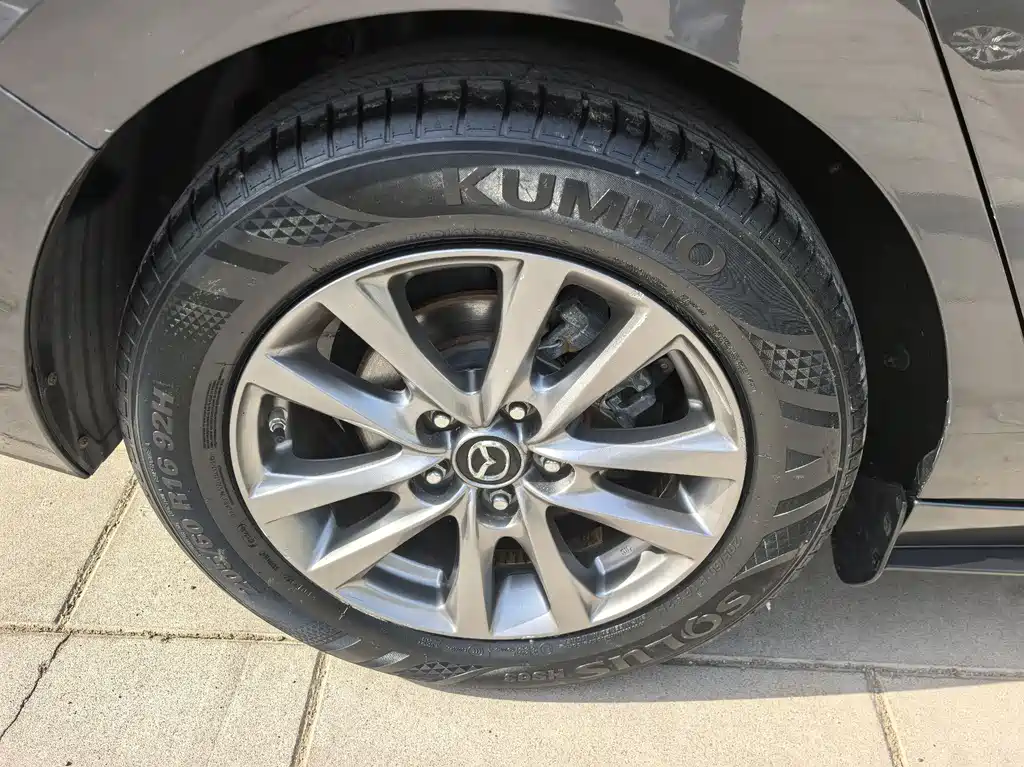 Mazda Mazda3 3 2020 1.5L AT