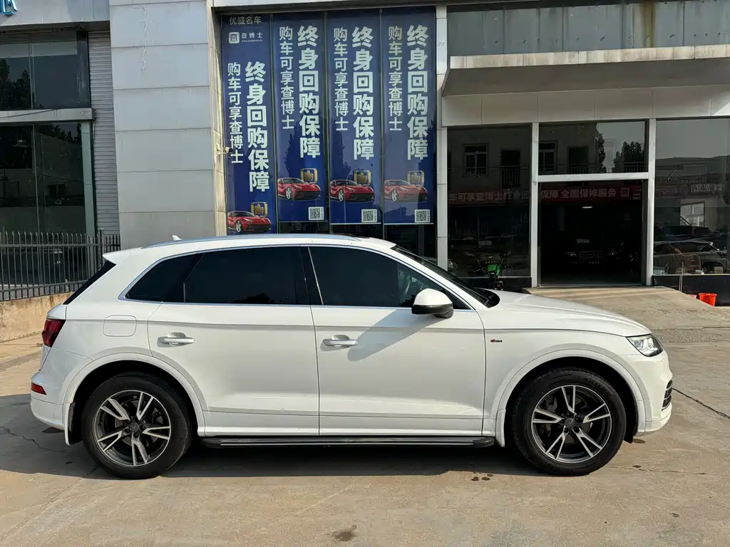 Audi Q5L — миниатюра 10