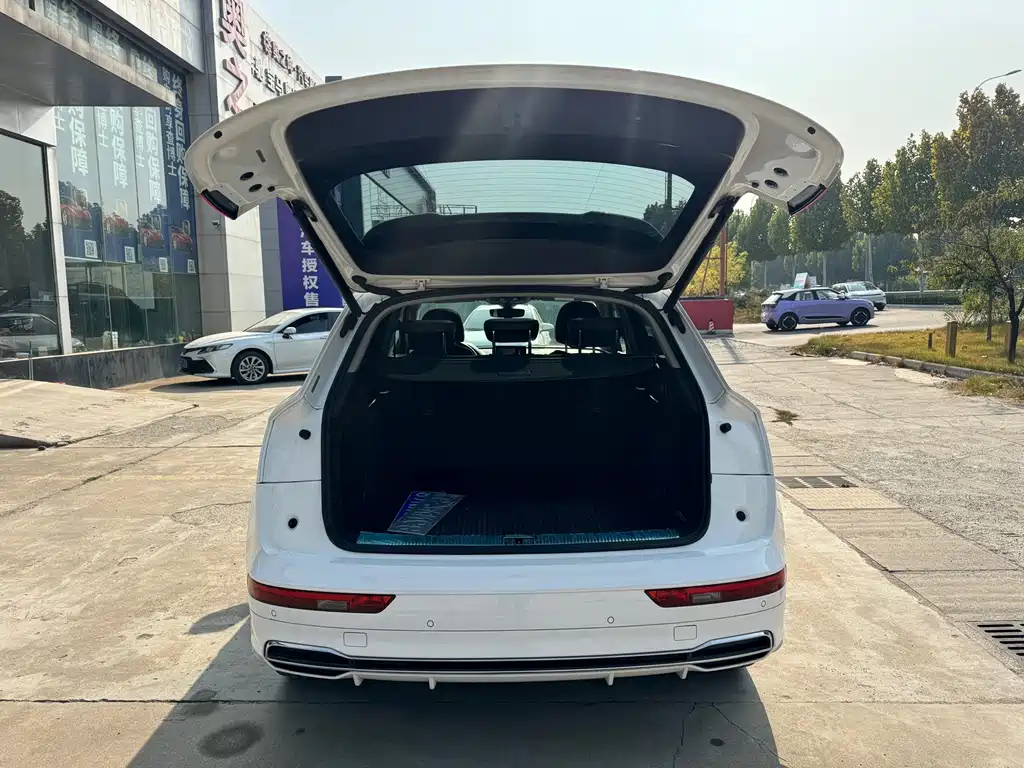 Audi Q5L — миниатюра 11