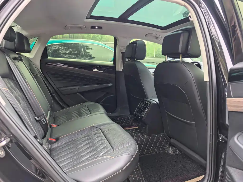 Volkswagen Passat — миниатюра 15