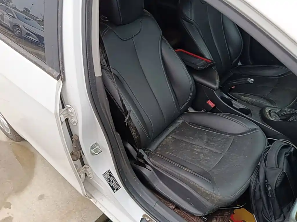 Buick Excelle — миниатюра 25