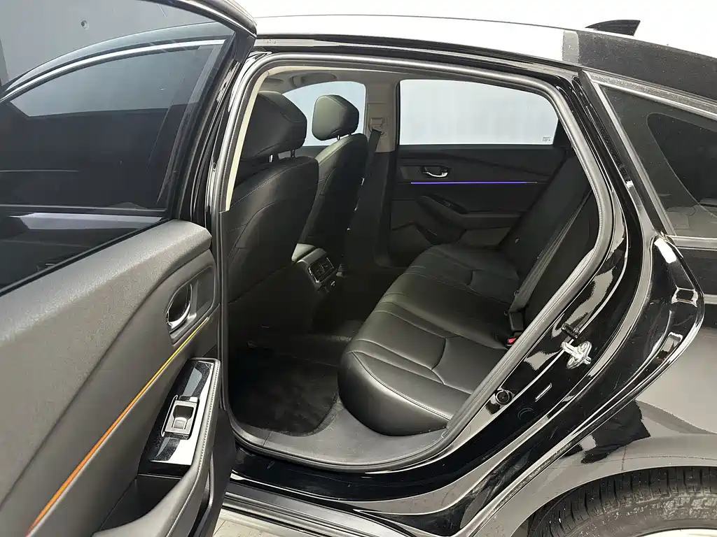 Honda Accord — миниатюра 8
