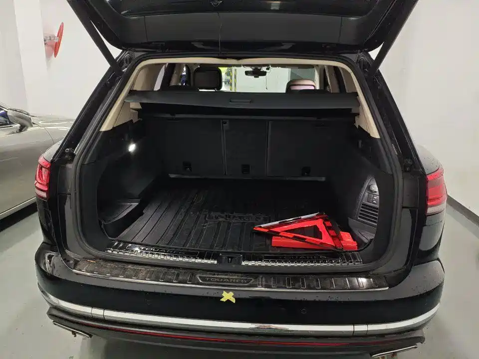Volkswagen Touareg — миниатюра 8