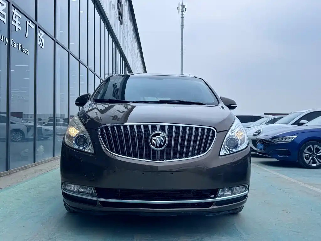 Buick GL8 — миниатюра 2