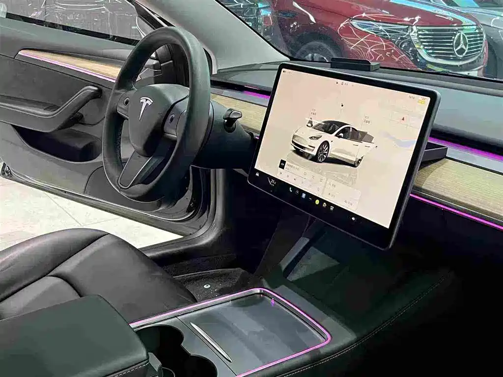 Tesla Model 3 — миниатюра 29