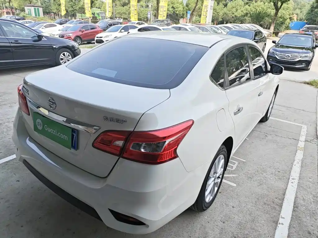 Nissan Sylphy — миниатюра 7