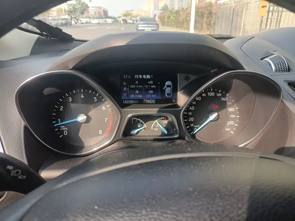 Ford Kuga — миниатюра 12