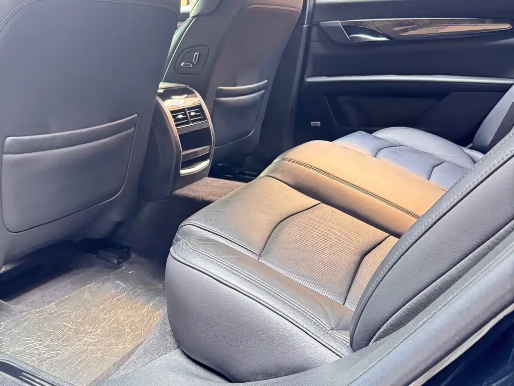 Cadillac CT6 — миниатюра 5
