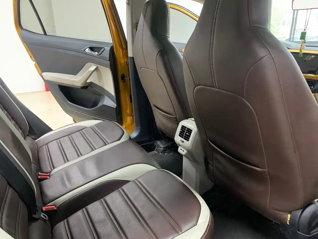Volkswagen T-Cross — миниатюра 8