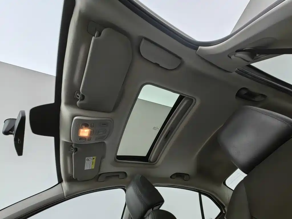 Citroen C4L — миниатюра 14