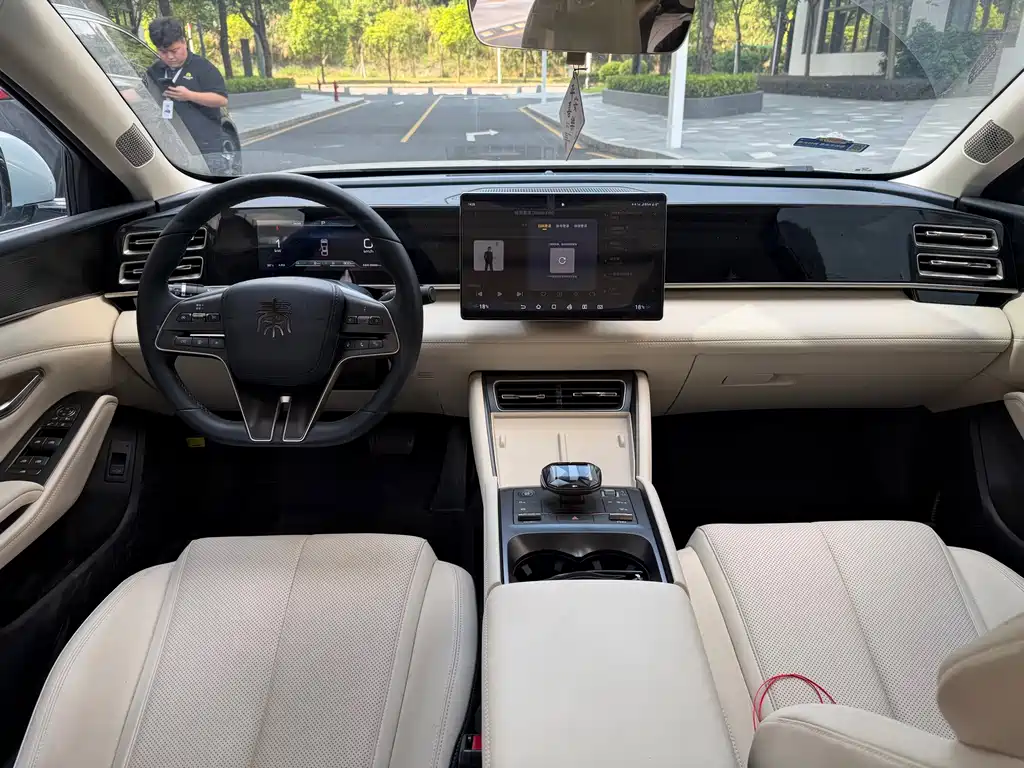 BYD Qin L — миниатюра 6
