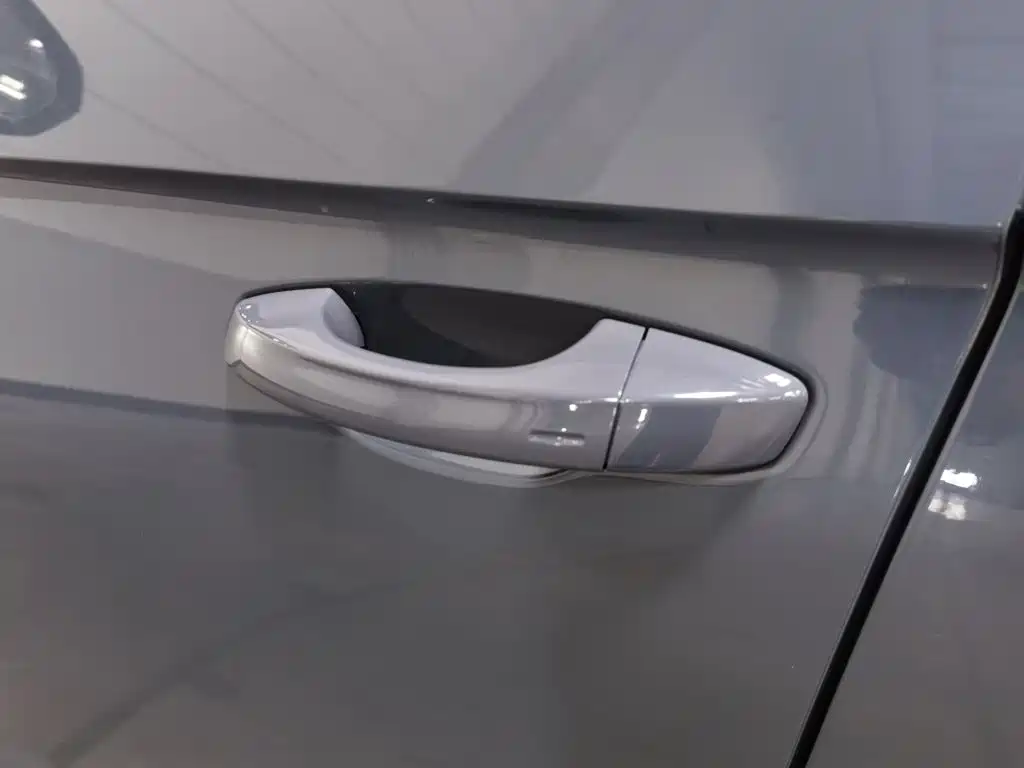 Volkswagen X — миниатюра 18