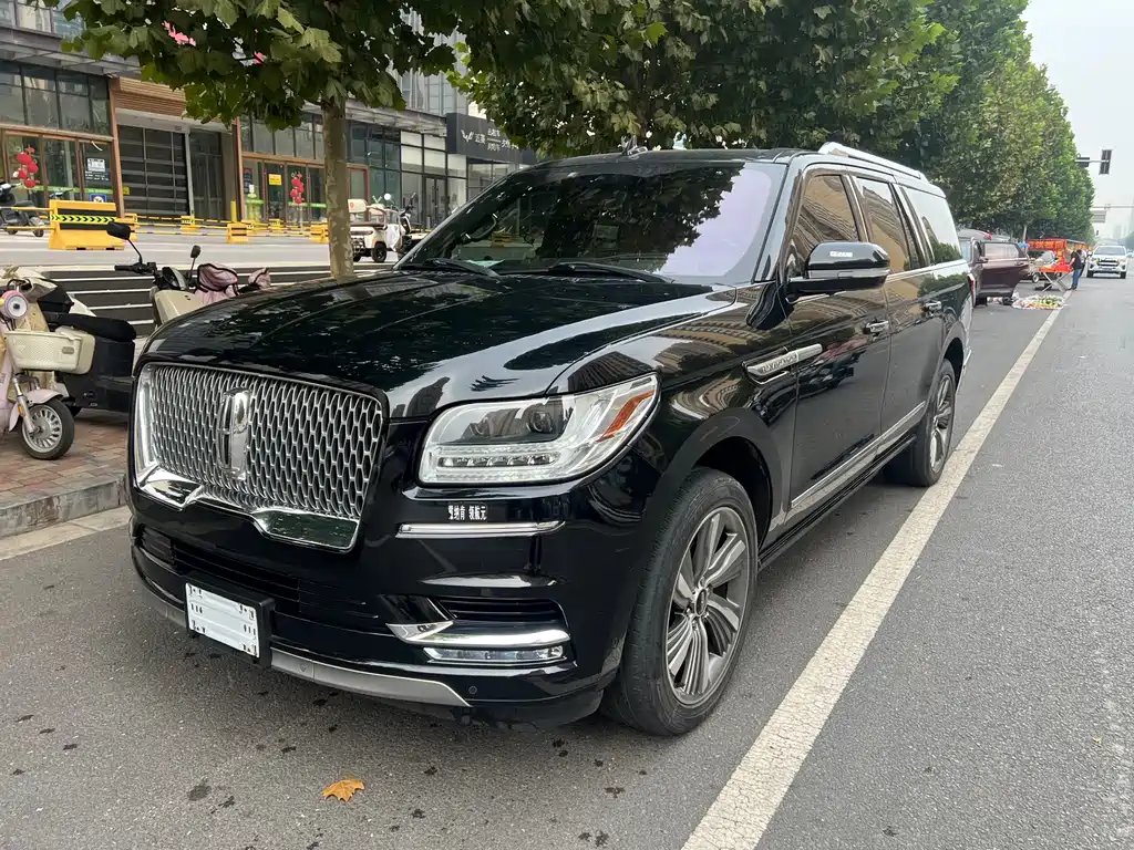 Lincoln Navigator