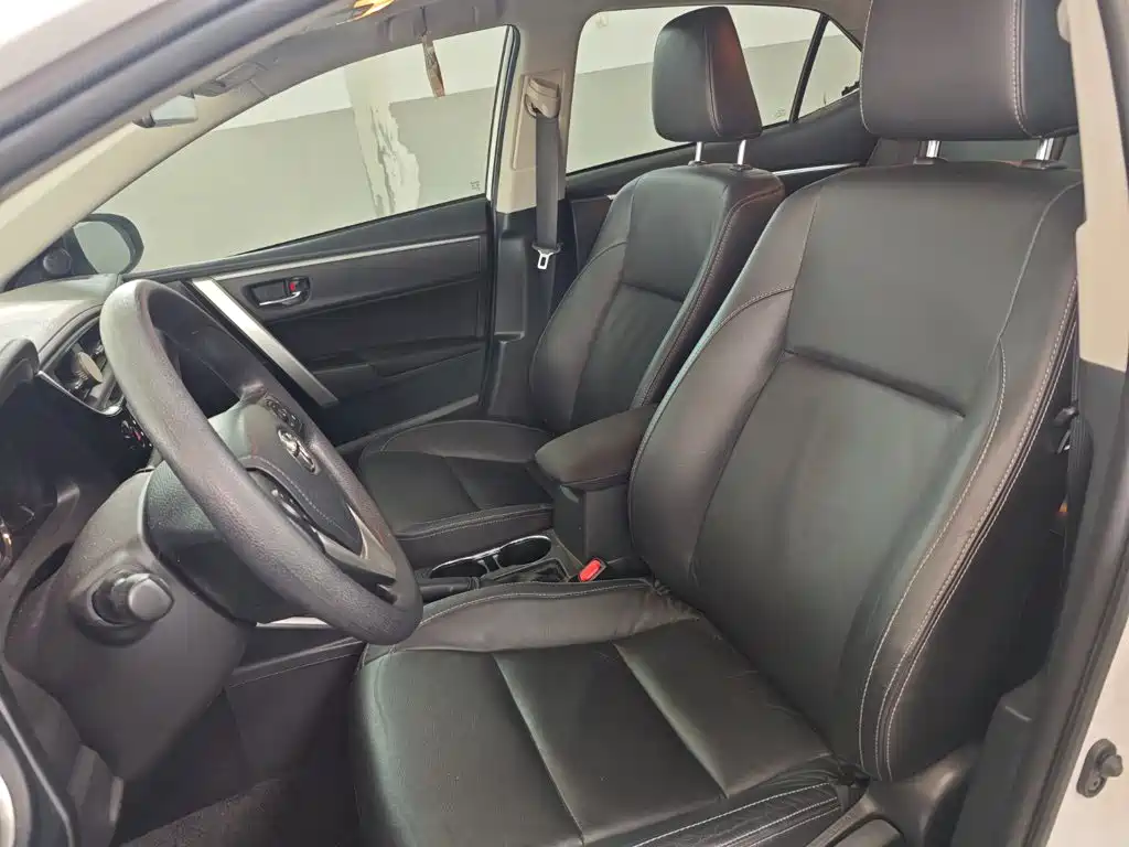 Toyota Corolla Hybrid — миниатюра 14