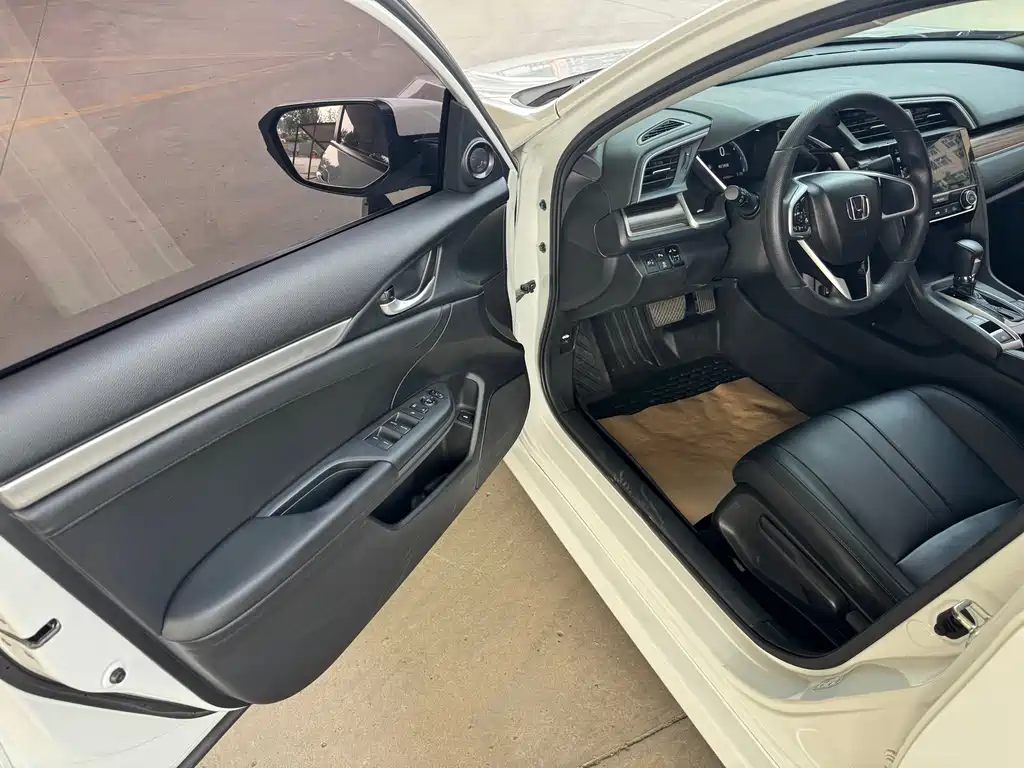 Honda Civic — миниатюра 6
