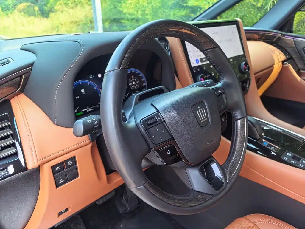 Toyota Vellfire — миниатюра 5