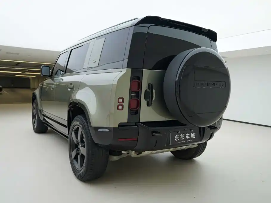 Land Rover Defender — миниатюра 5