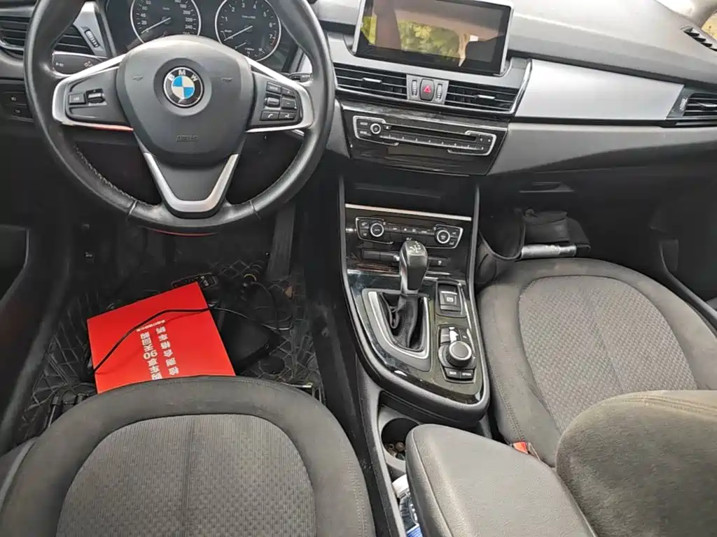 BMW 2 Series Active Tourer — миниатюра 14