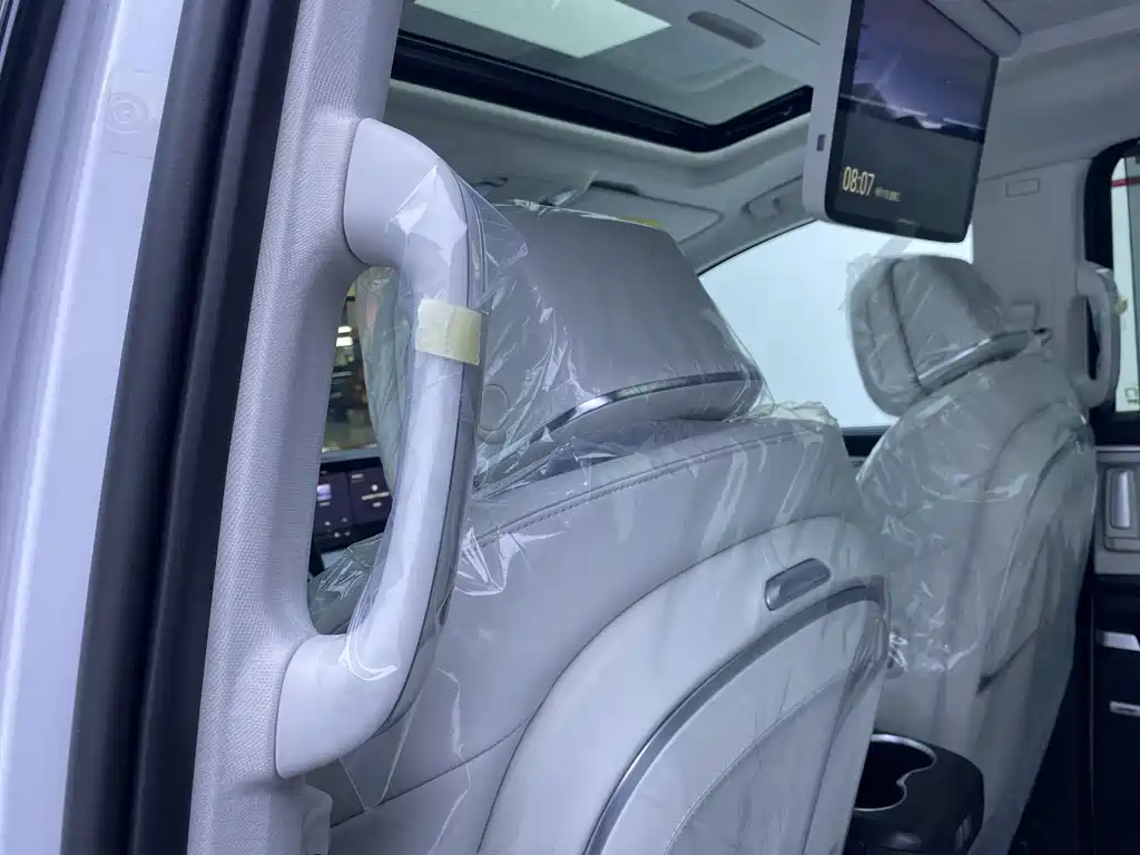 BUICK GL8 NEW ENERGY