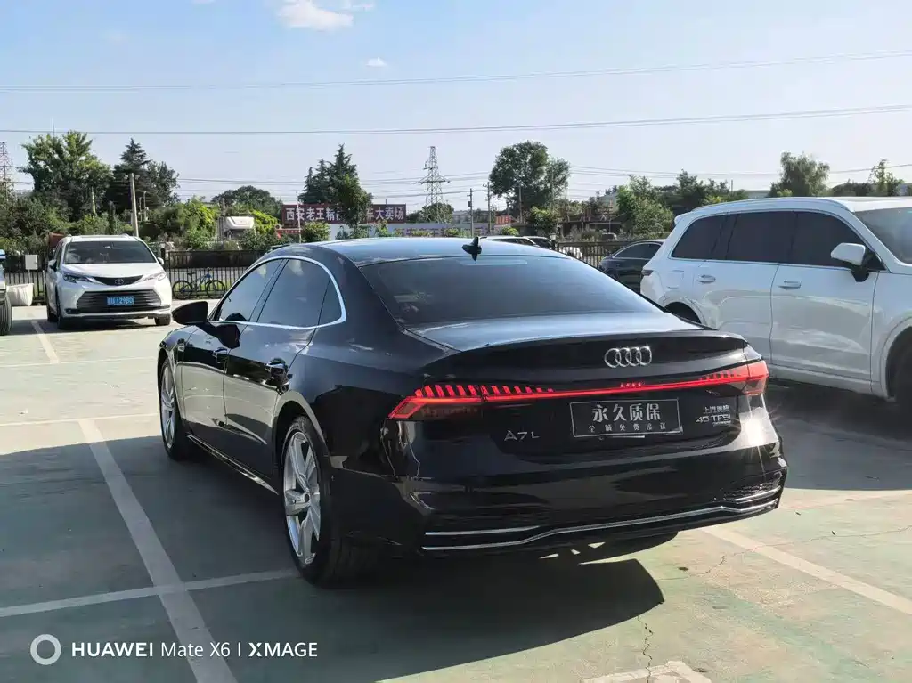 Audi A7L — миниатюра 7