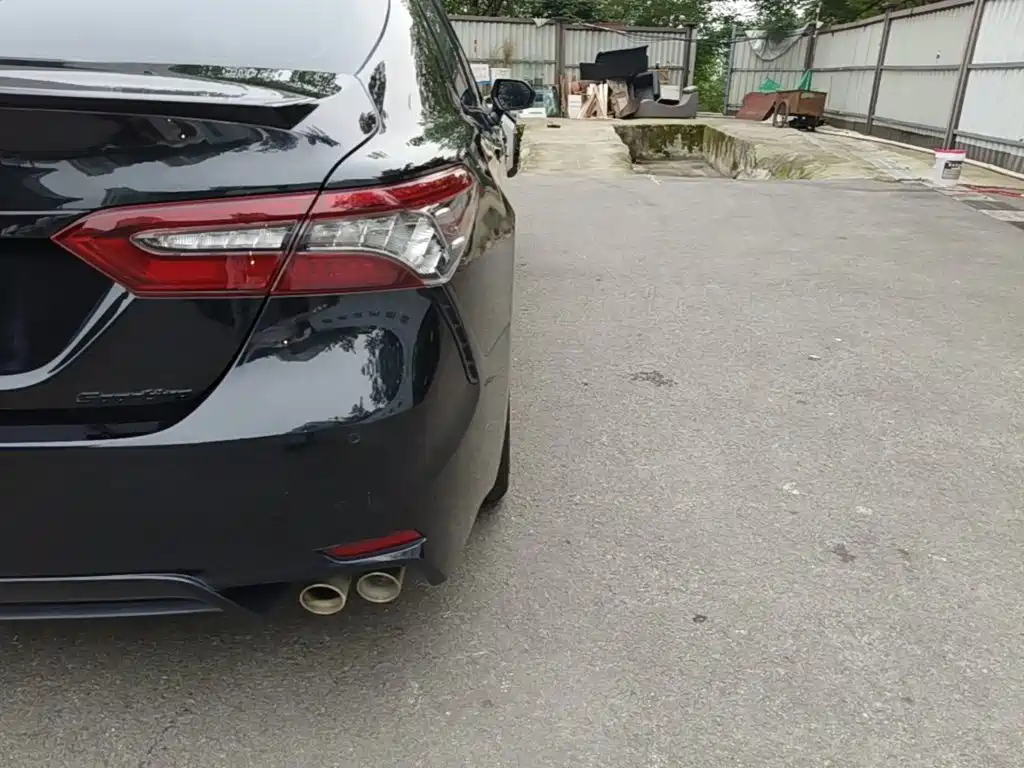 Toyota Camry — миниатюра 8