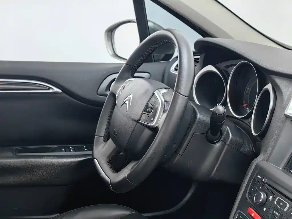 Citroen C4L — миниатюра 22
