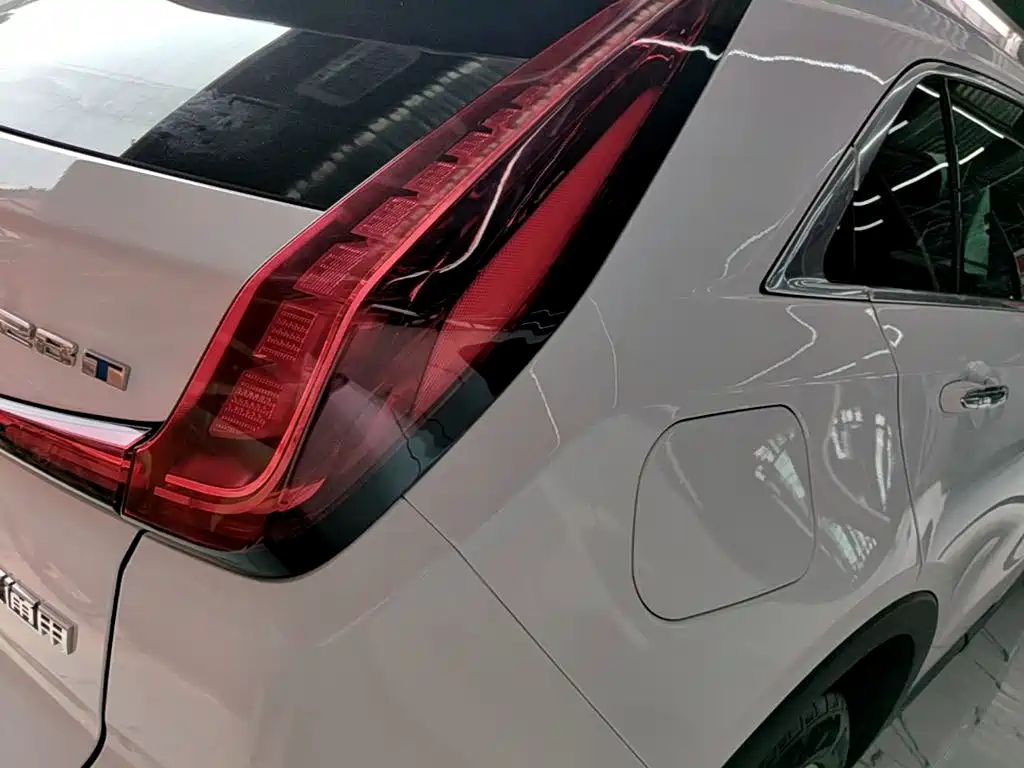 Cadillac XT4 — миниатюра 8