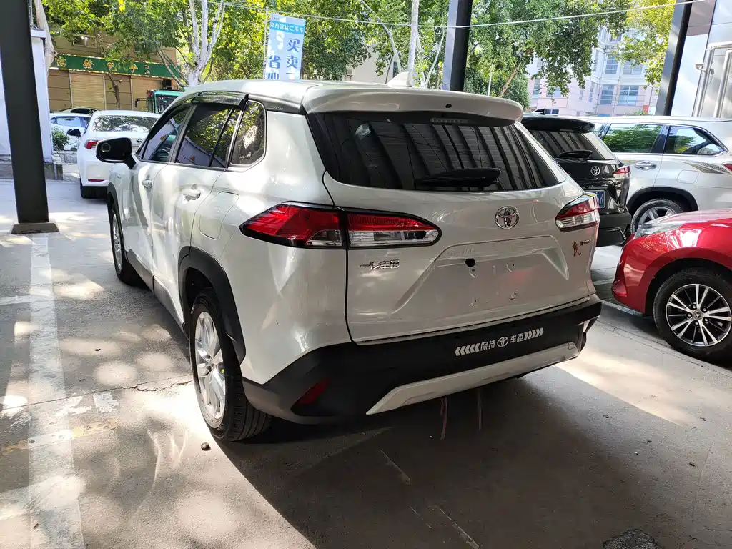 Toyota Corolla Cross — миниатюра 13