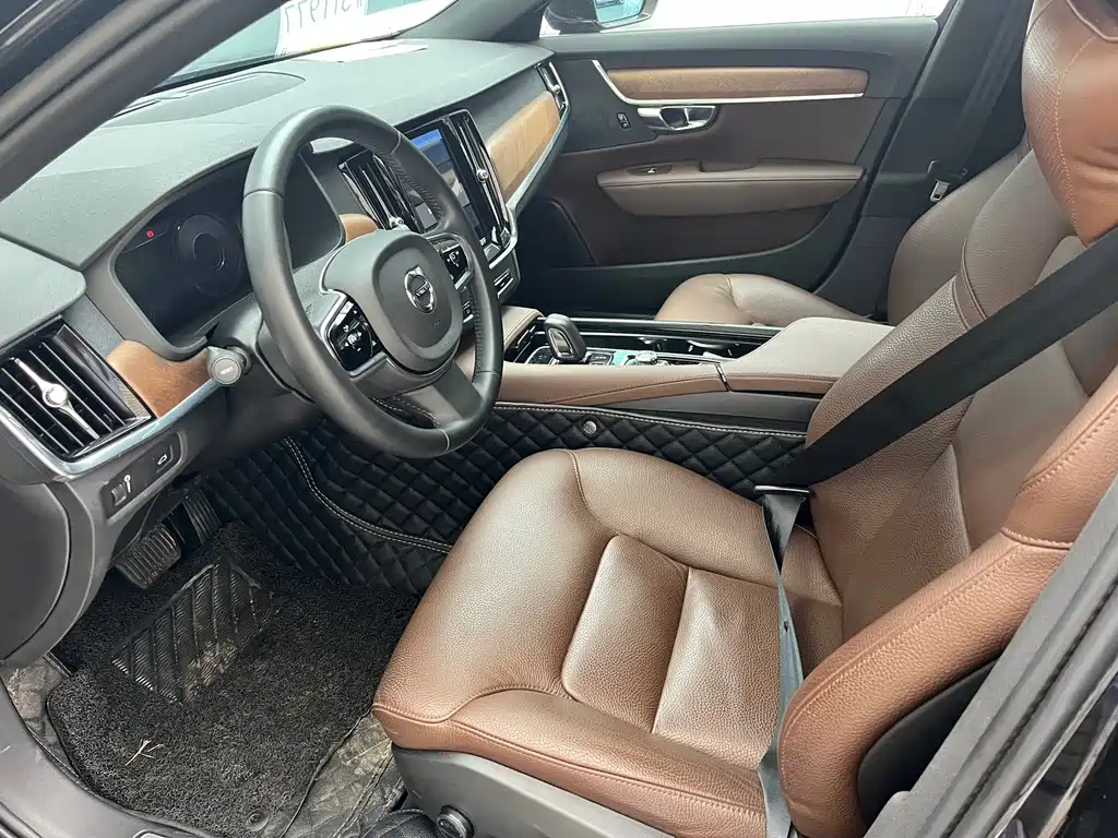 Volvo S90 — миниатюра 4