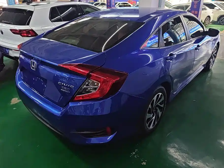 Honda Civic — миниатюра 3