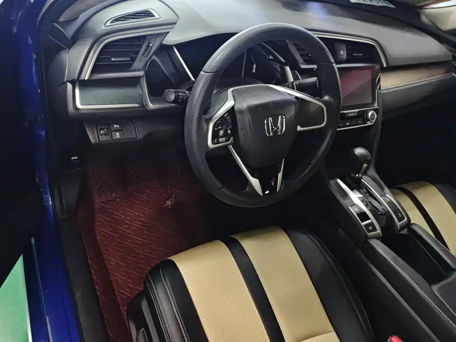 Honda Civic — миниатюра 12